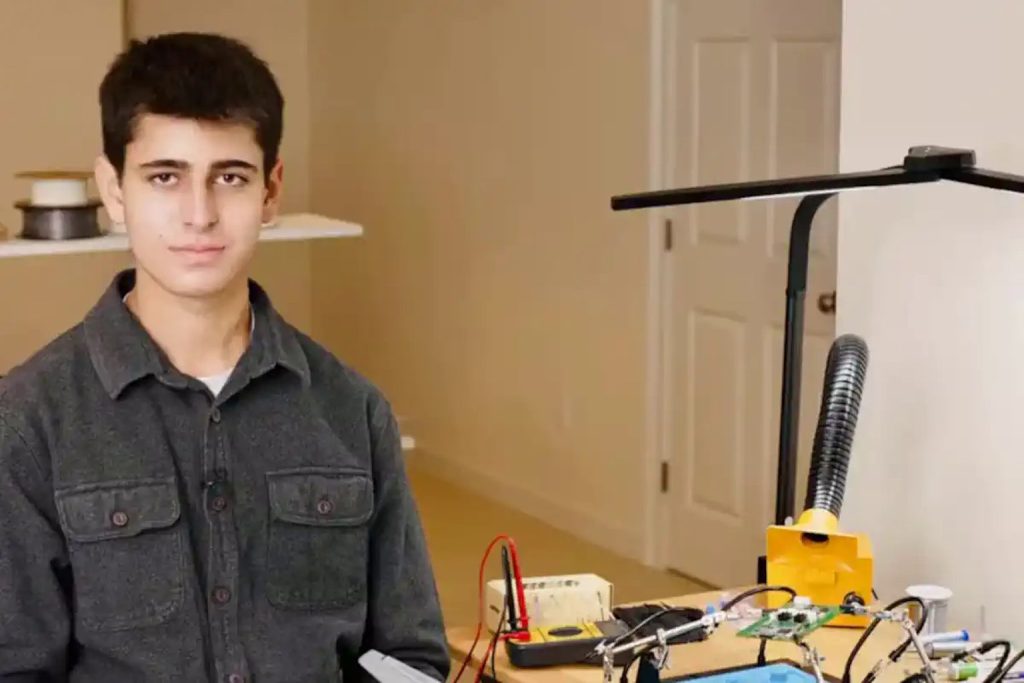 A 17-year-old’s super drone invention lands him $23,000 from the Department of Defense