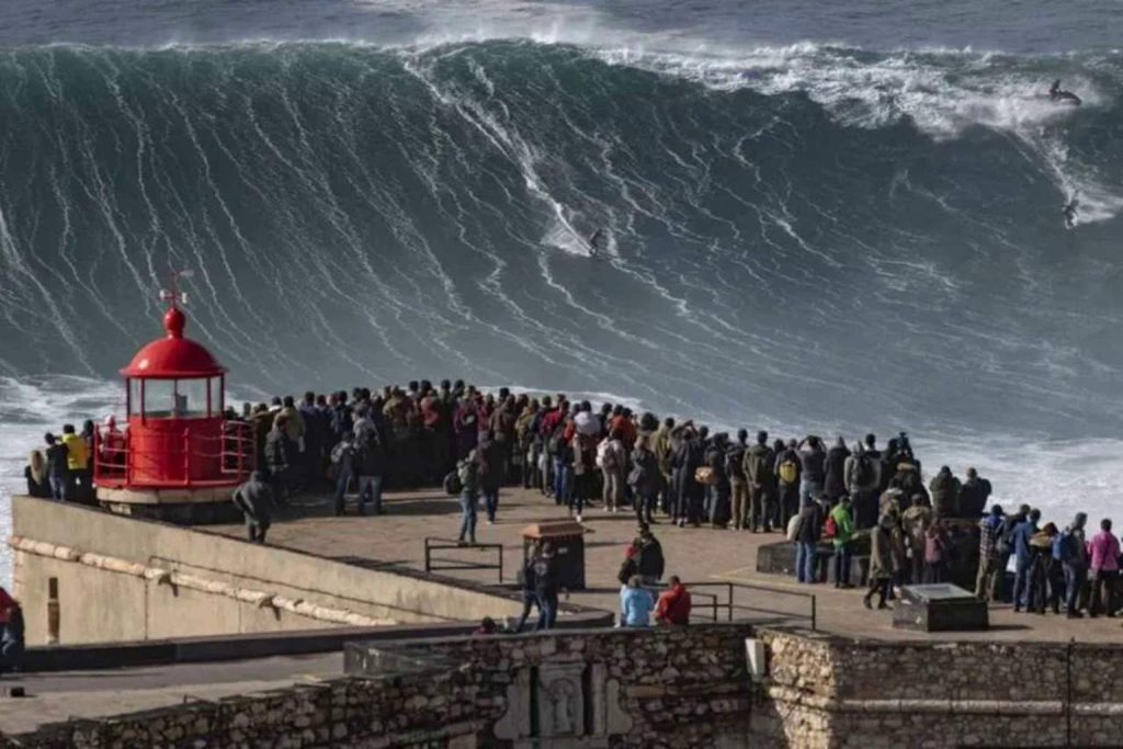 A wall of water: the four-story wave in 2020 that defied all scientific explanation