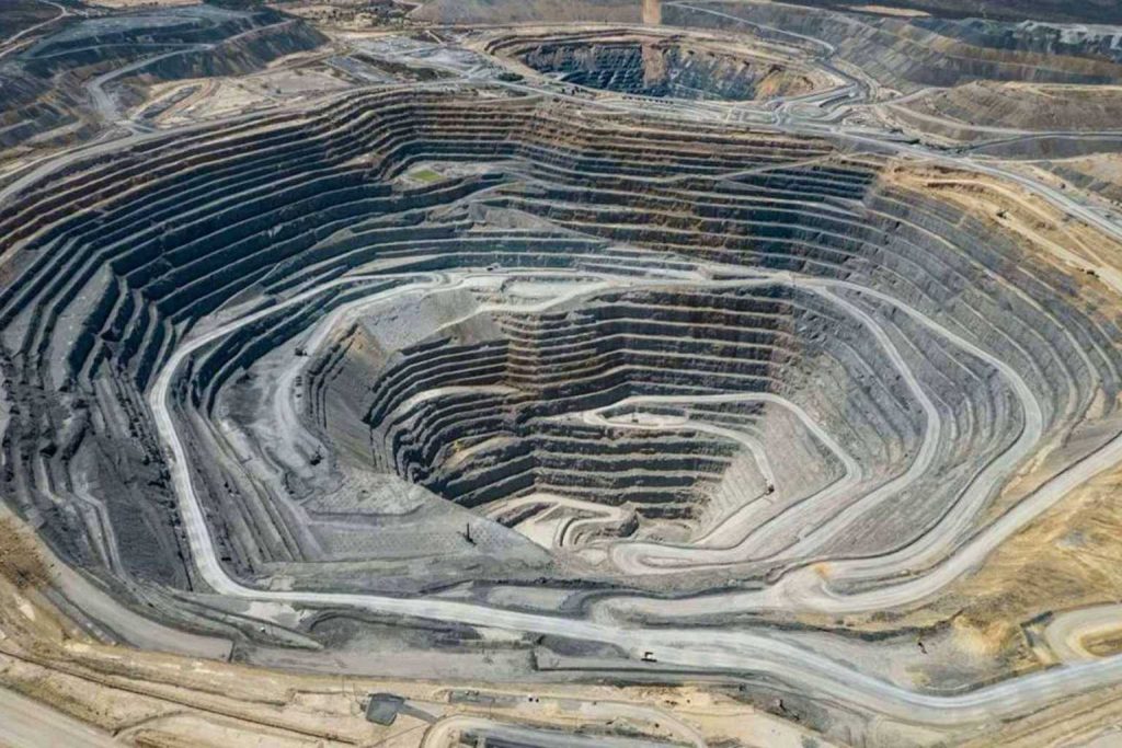 Ex-banker buys Wyoming coal mine for $1.9 million and discovers rare metals worth up to $35 billion