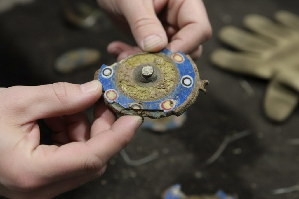 Ancient Roman Brooch Found in Scotland: Researchers Investigate Its Origins