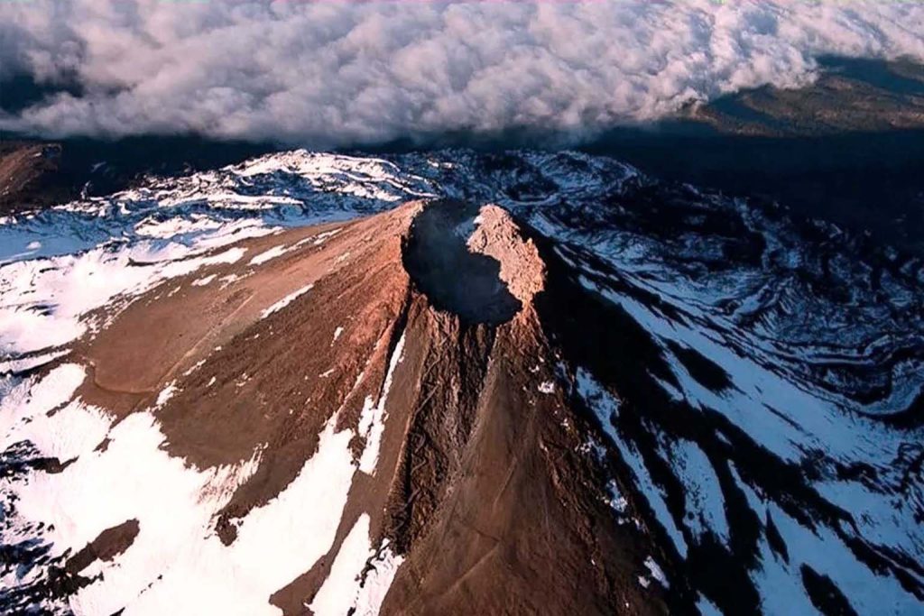 Teide Volcano in Tenerife: Scientists report increased activity, potential eruption signs